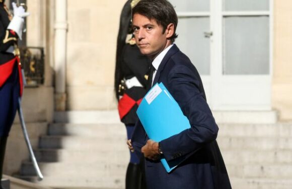 Gabriel Attal “politique en culotte courte” ? Ce personnage de film auquel il est comparé